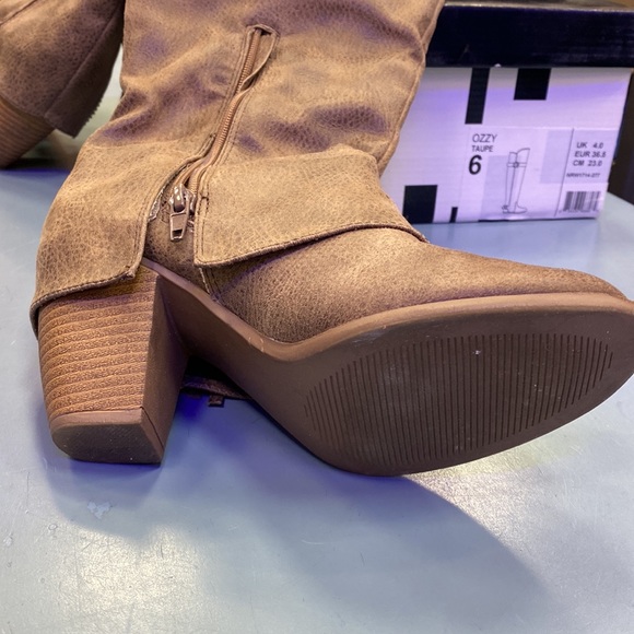 Dress delicate and feminine boots Not Rated  color Taupe (not original box) - Picture 3 of 4
